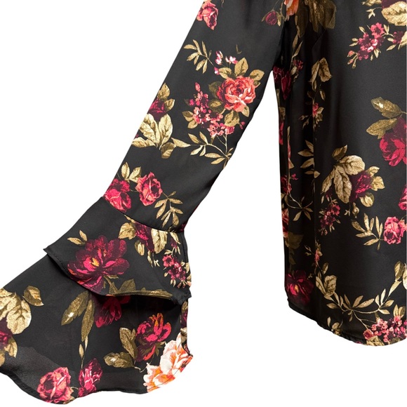 Panhandle Black Bell Ruffle Sleeve Top Roses Med Dark Romance Boho Soft Goth - Picture 6 of 8